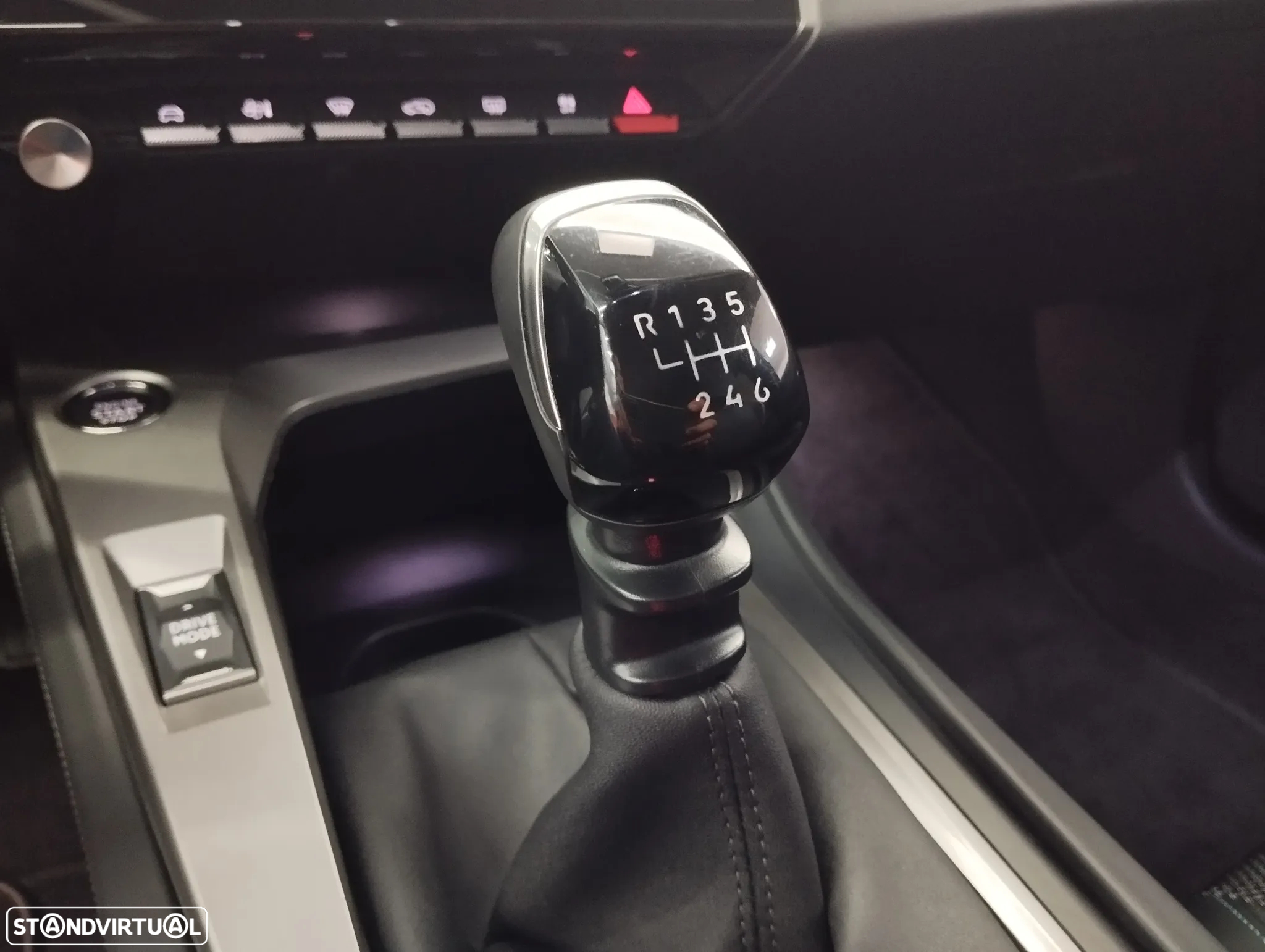 Peugeot 308 1.2 PureTech Allure Pack - 34