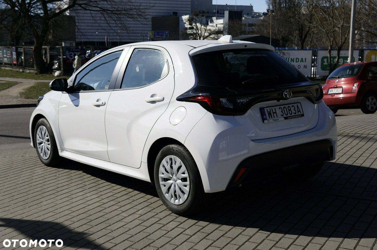 Toyota Yaris - 5