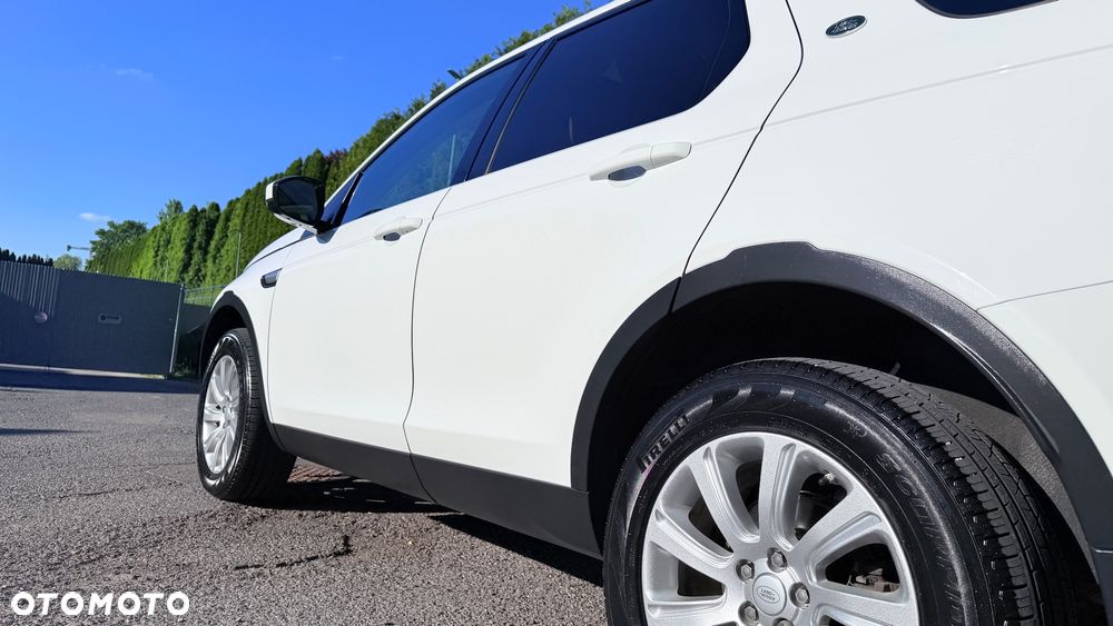 Land Rover Discovery Sport TD4 HSE - 16