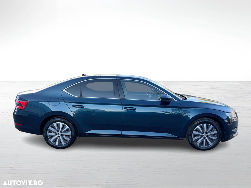 Skoda Superb 2.0 TDI DSG Style - 6