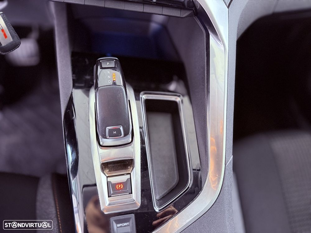 Peugeot 3008 BlueHDi 120 EAT6 Stop & Start Business Line - 32