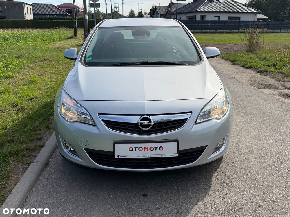 Opel Astra 1.7 CDTI Cosmo - 3