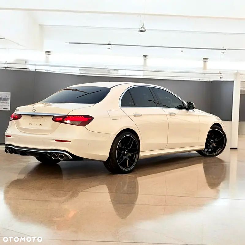 Mercedes-Benz Klasa E 250 9G-TRONIC AMG Line - 5