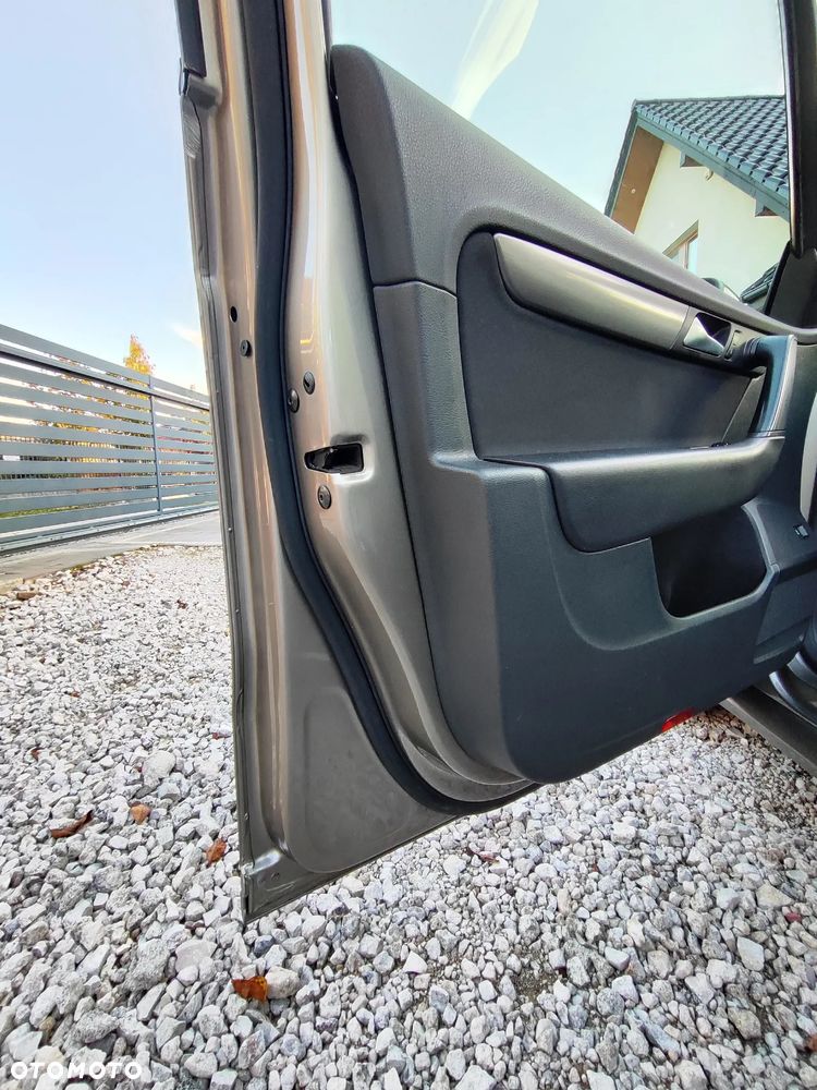 Volkswagen Passat - 18
