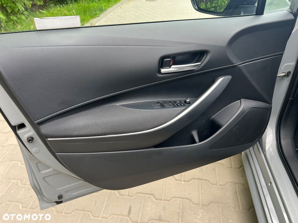 Toyota Corolla 1.8 Hybrid GPF Comfort - 12