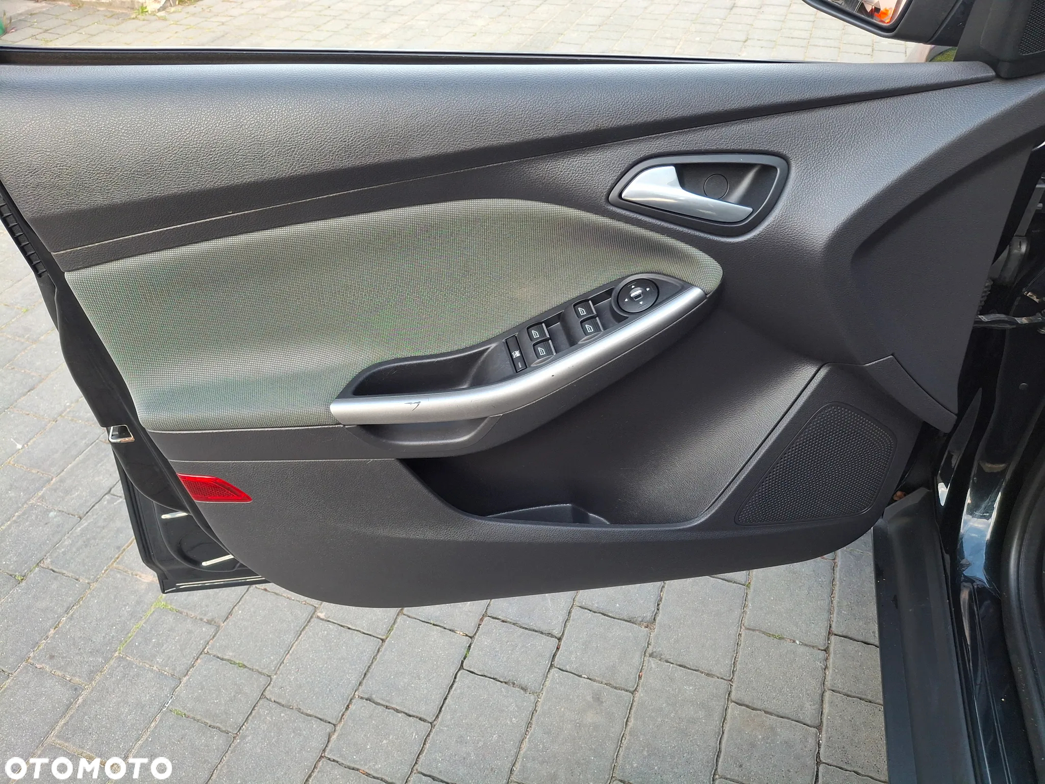 Ford Focus 1.6 Ambiente - 17
