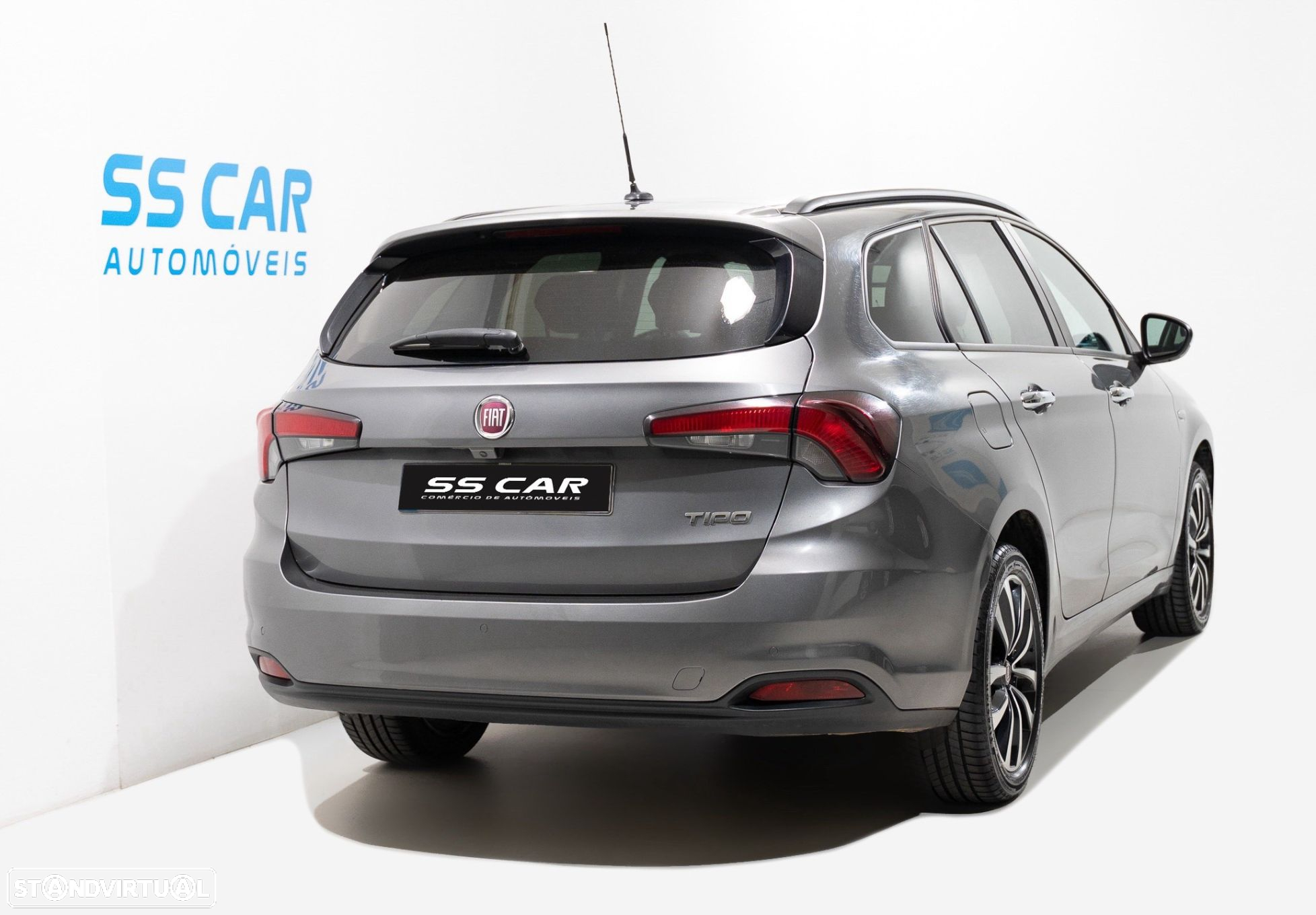 Fiat Tipo Station Wagon 1.3 M-Jet Lounge Tech - 3