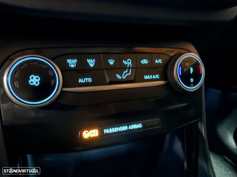 Ford Puma 1.0 EcoBoost MHEV Titanium Design - 17