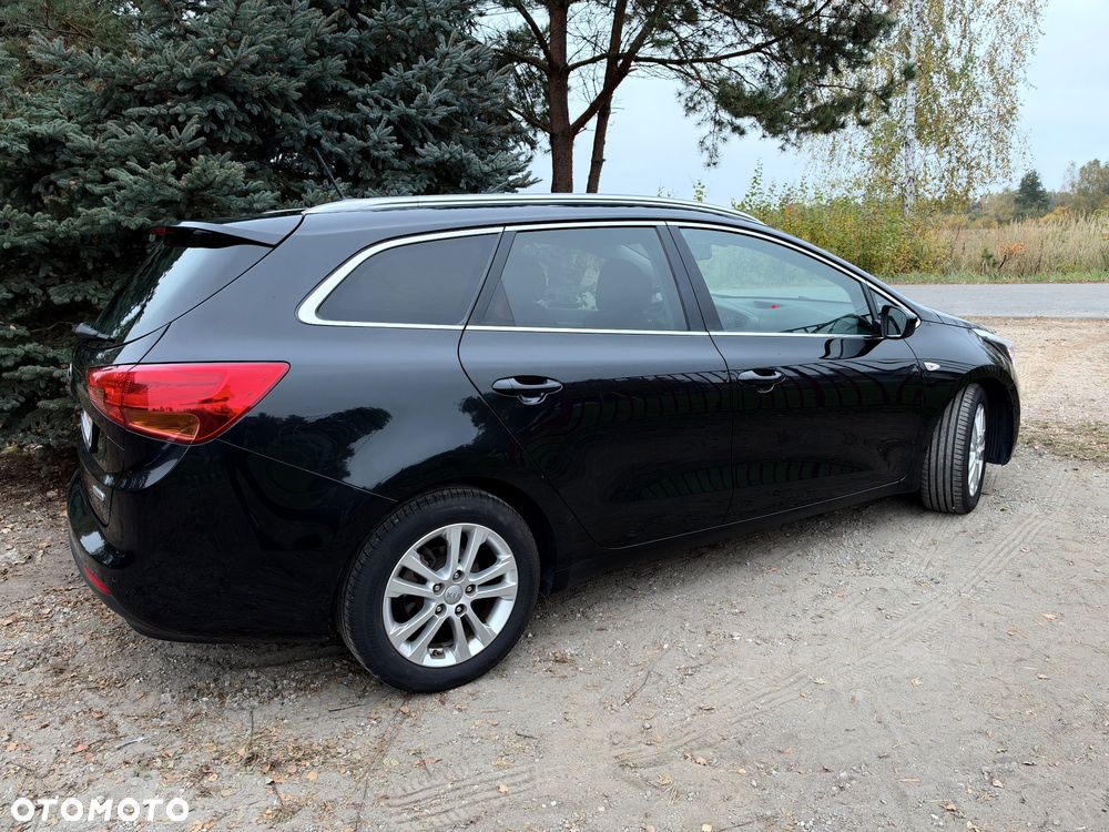 Kia Ceed - 27
