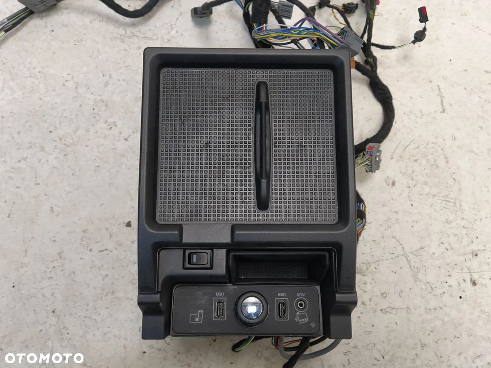 RANGE ROVER SPORT L494 VOGUE L405 LODÓWKA KONSOLI CENTRALNEJ ŚRODKOWEJ AUX USB ŁADOWARKA 12V KOMPLETNE ORYGINAŁ - 10