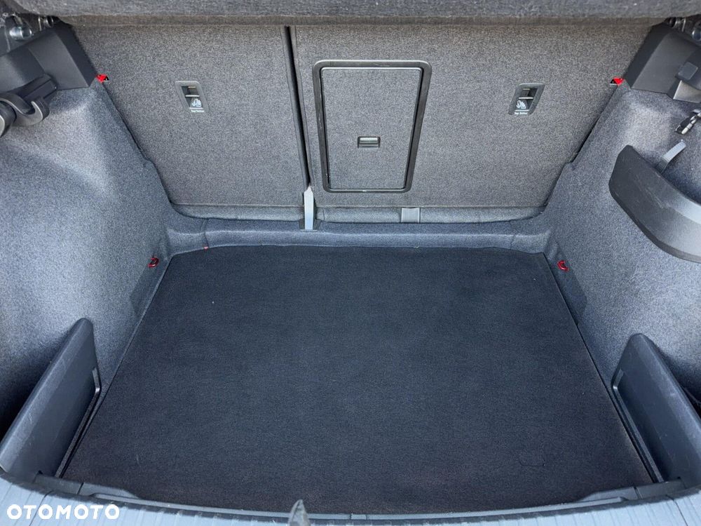 Skoda Karoq 1.5 TSI ACT 4x2 Sportline DSG - 37