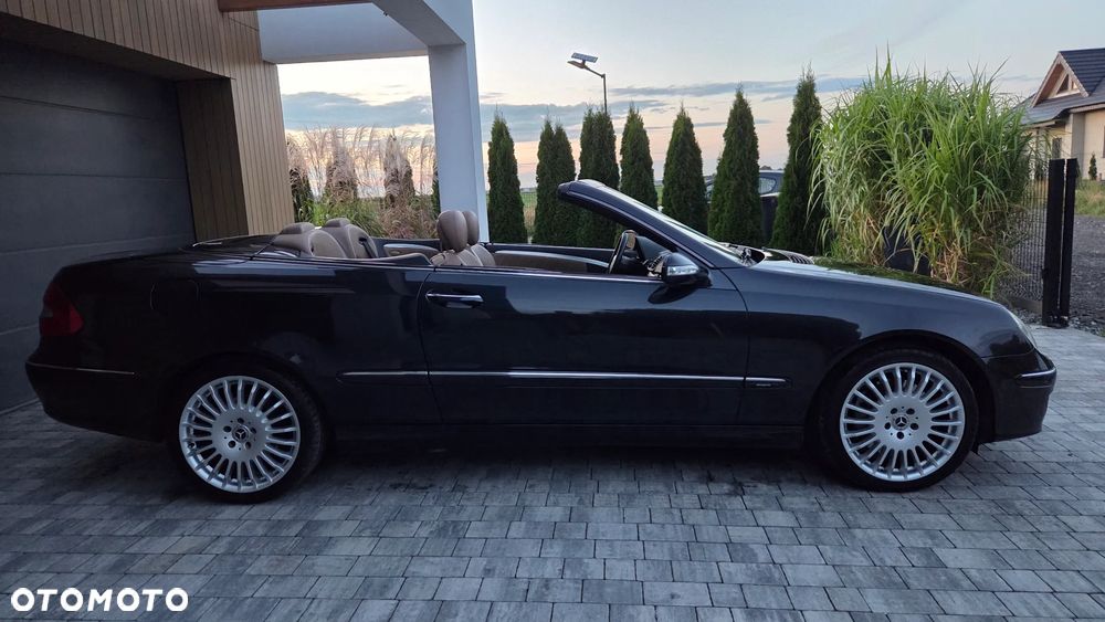 Mercedes-Benz CLK - 14