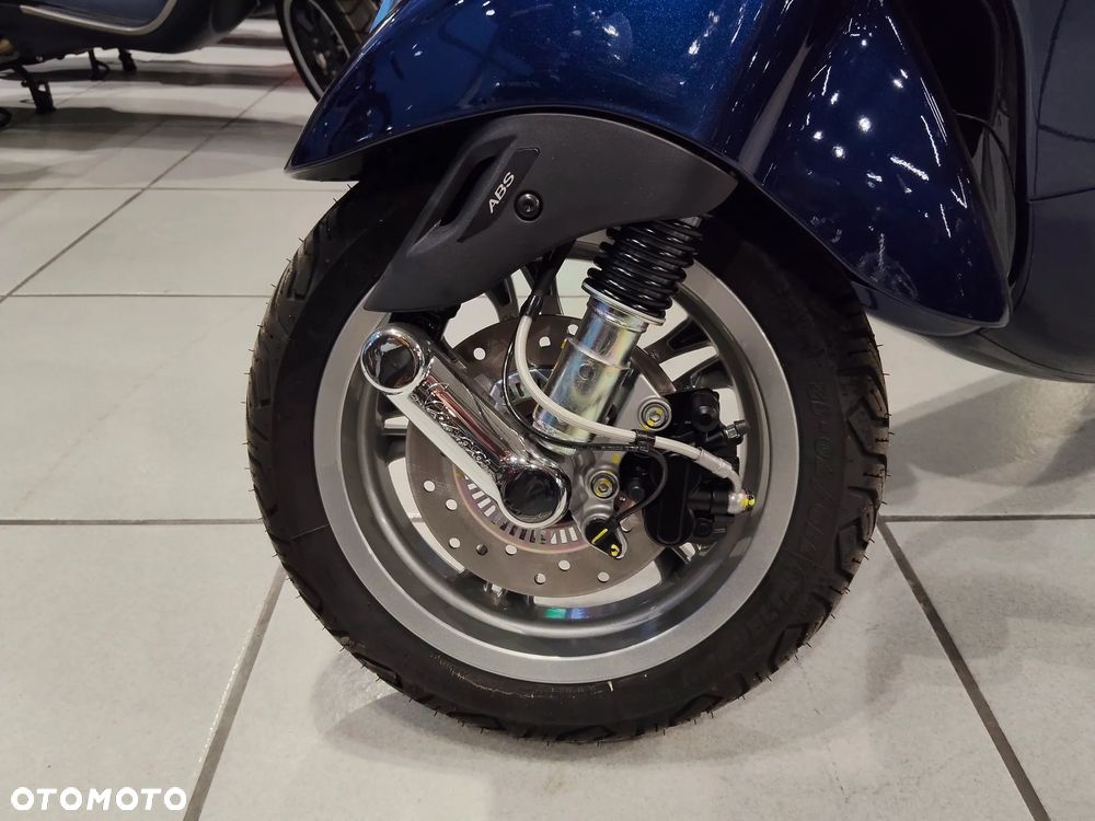 Vespa Primavera - 12