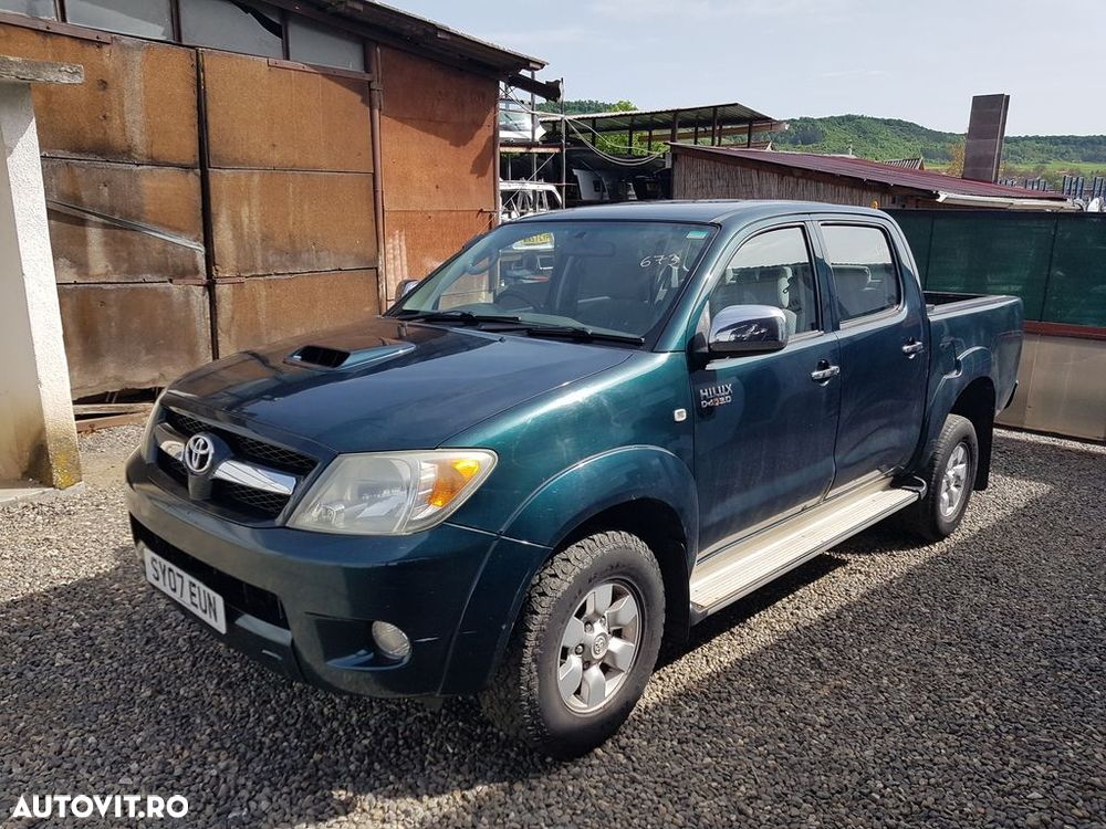 Dezmembrari dezmembrez  Toyota Hilux 3.0 D-4D, 2.5 - 3