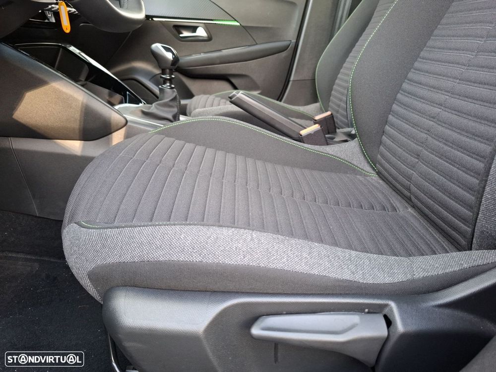 Peugeot 208 1.2 PureTech Active - 22