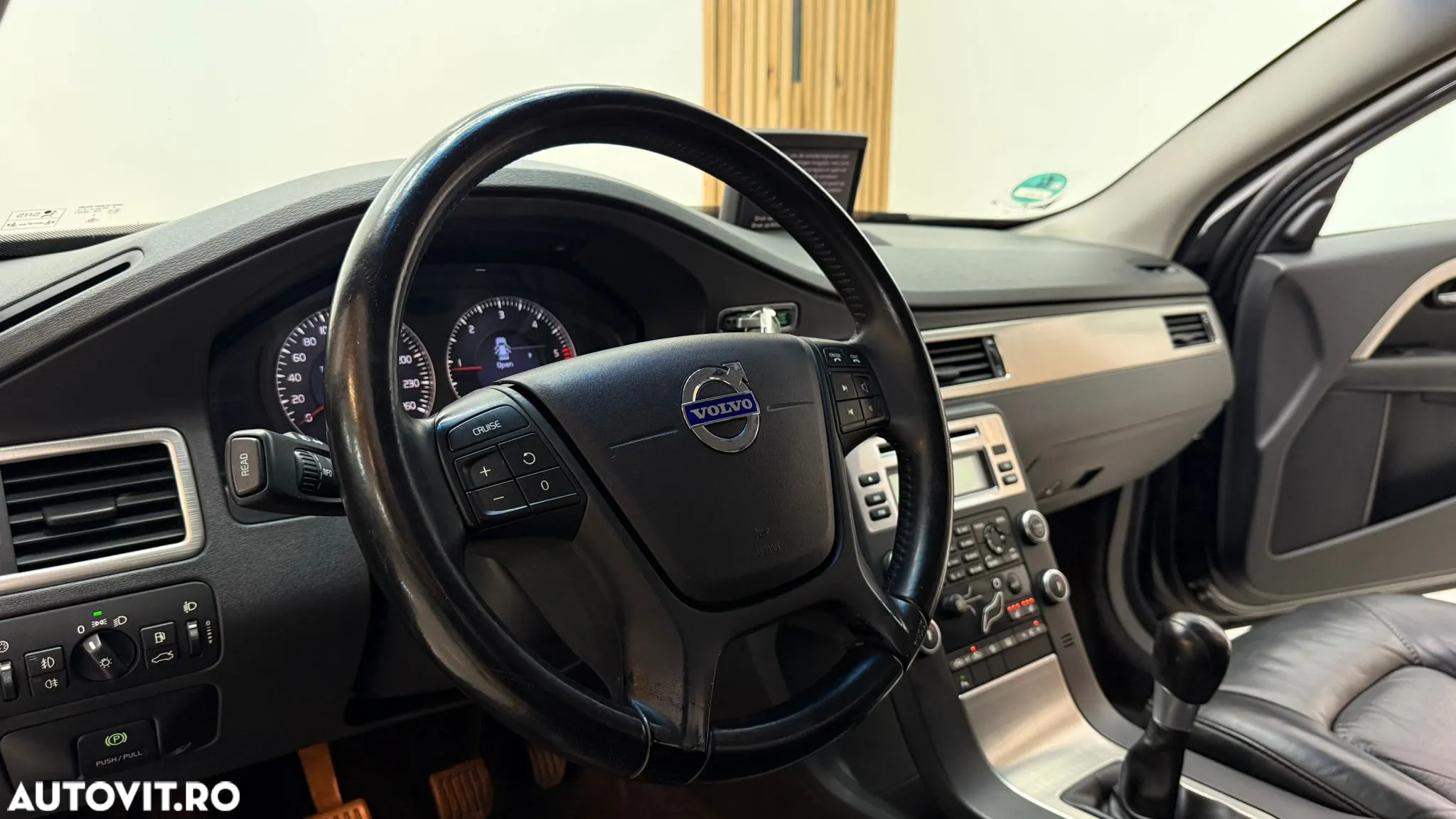 Volvo V70 2.0D - 9