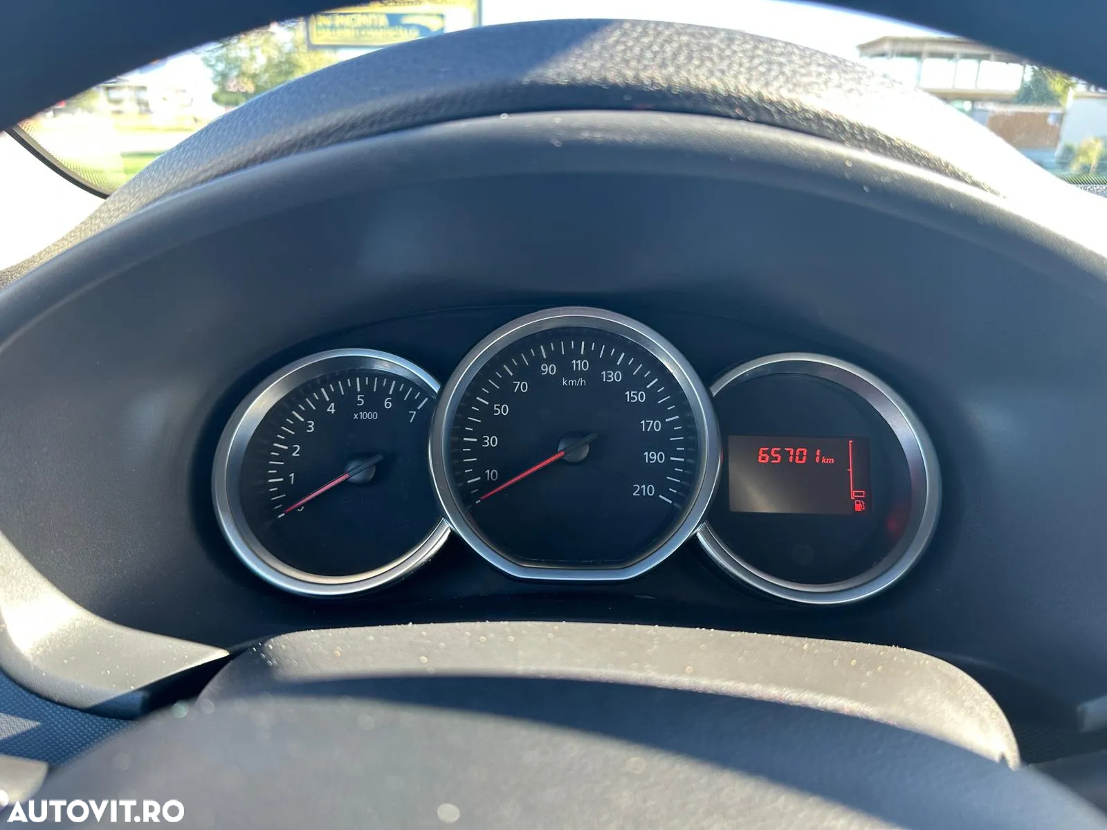 Dacia Sandero 0.9 TCe SL PLUS - 11