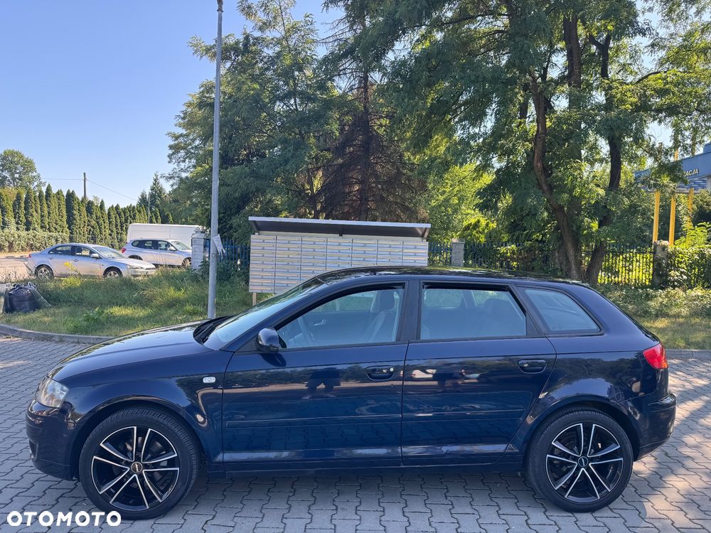 Audi A3 Sportback - 3