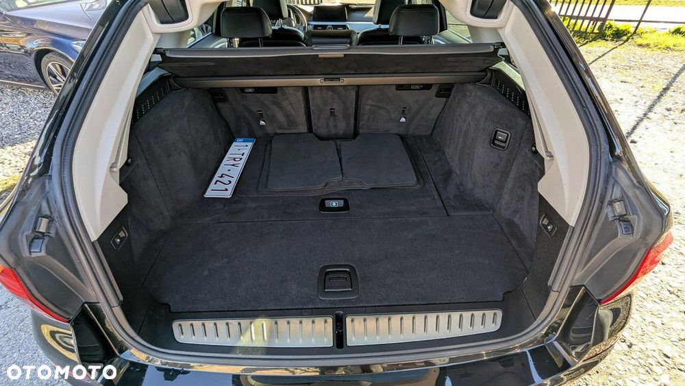 BMW Seria 5 - 34