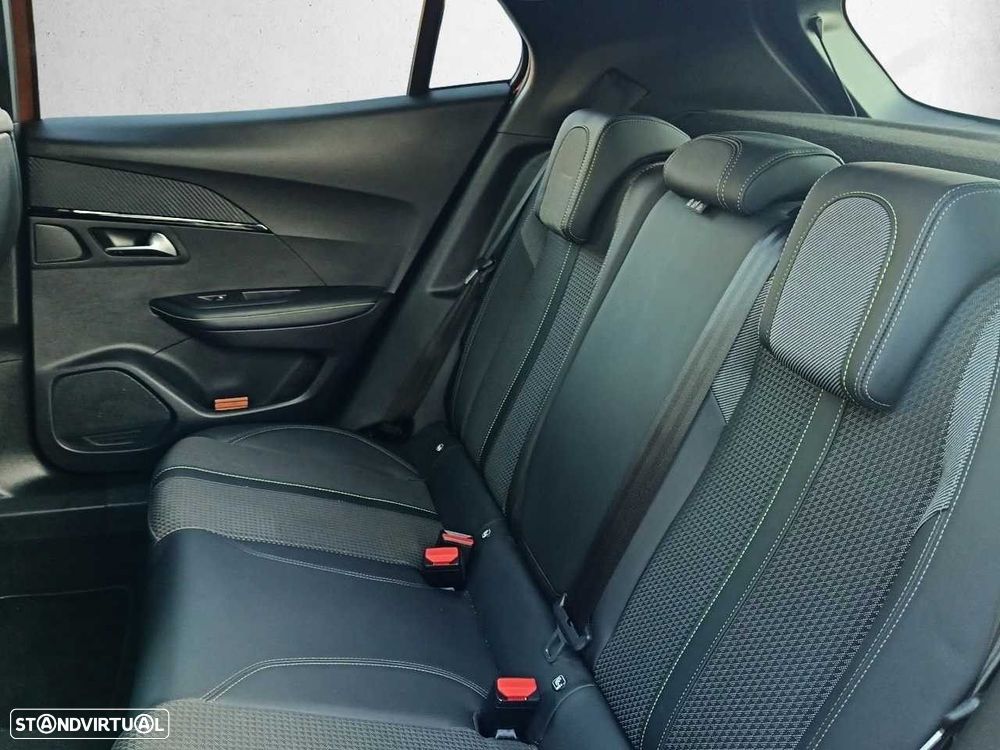 Peugeot 2008 1.2 PureTech GT Line - 8