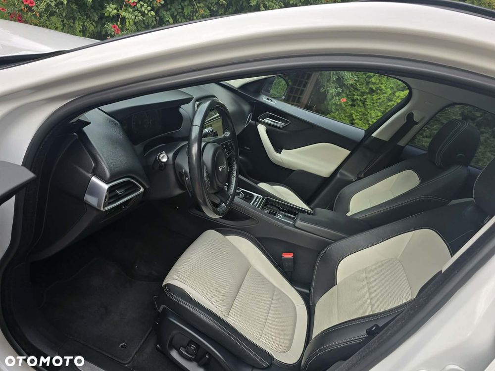 Jaguar F-Pace 2.0 i4D AWD R-Sport - 6