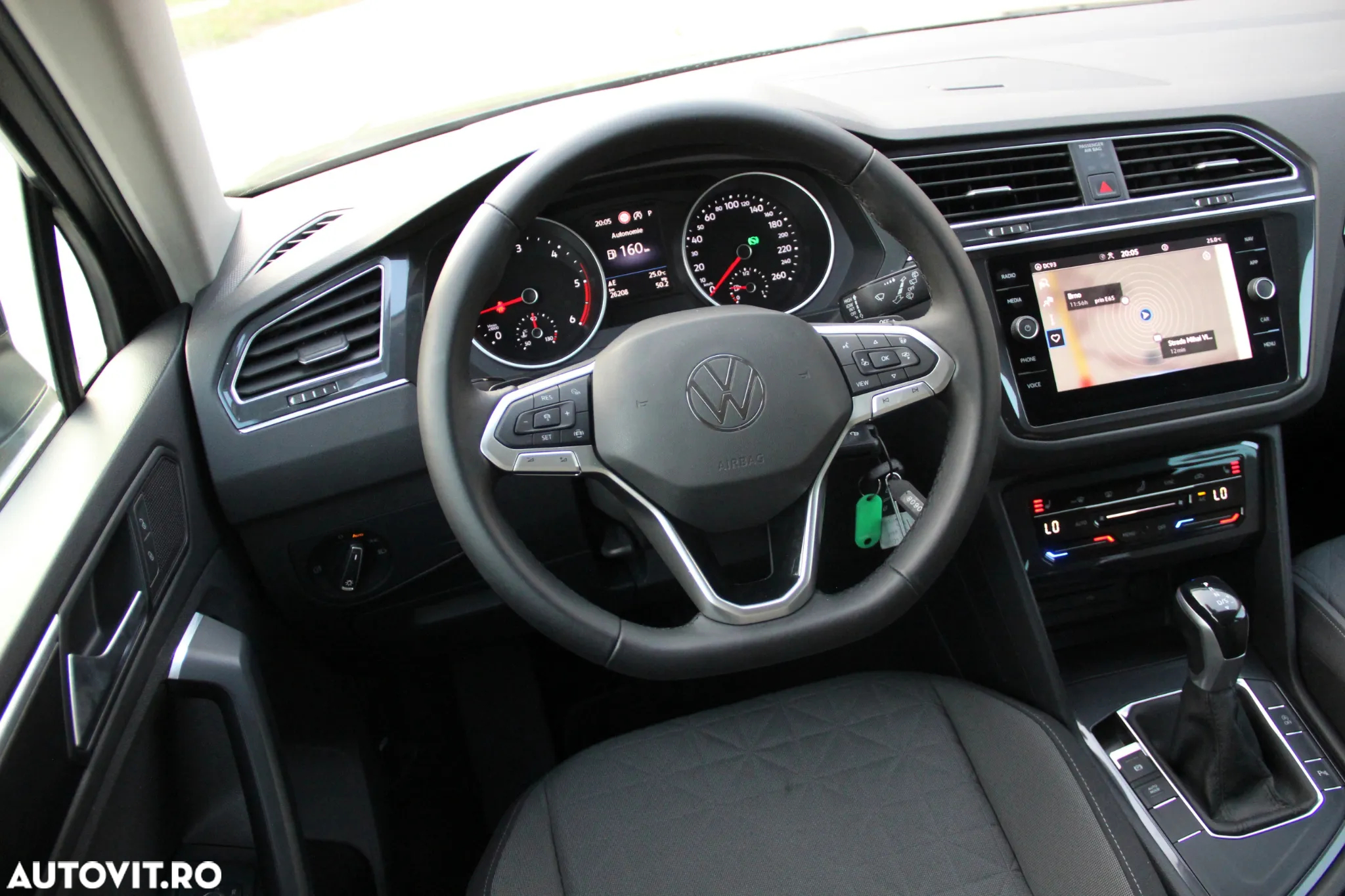 Volkswagen Tiguan 2.0 TDI DSG Elegance - 12