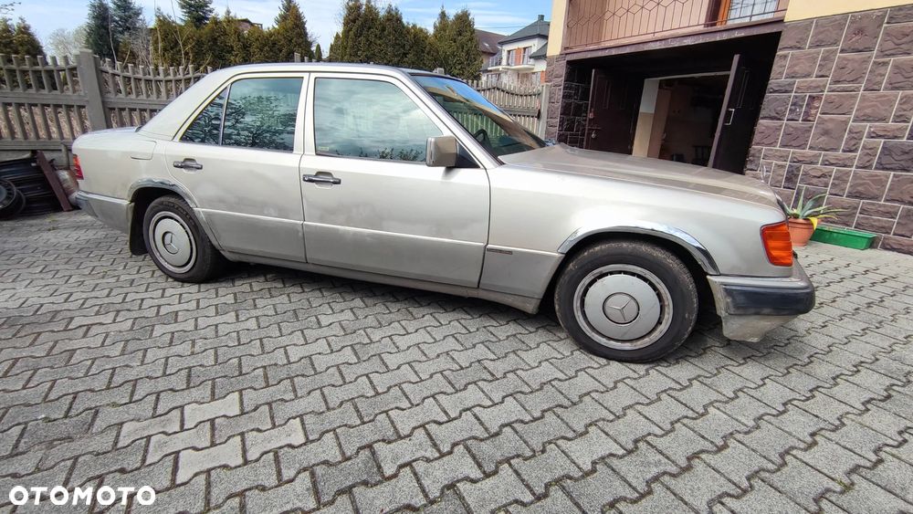 Mercedes-Benz W124 (1984-1993) - 2