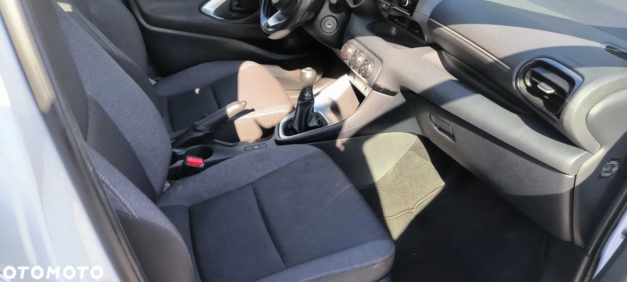Toyota Yaris 1.0 Comfort - 10