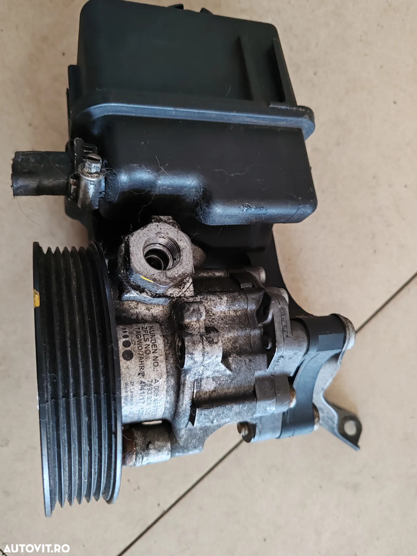 Mercedes sprinter,vito Pompa servo cod: A0064667801 - 2