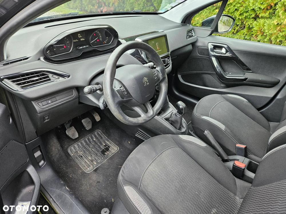 Peugeot 208 1.2 PureTech Active - 9