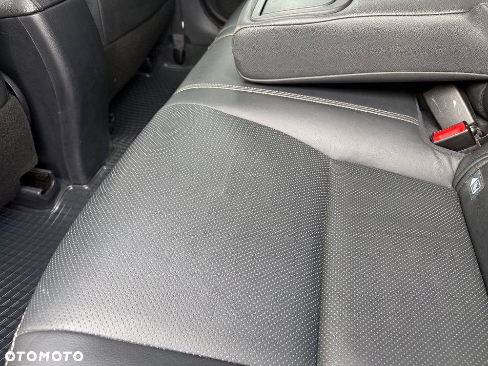 Toyota Avensis 2.0 Selection MS - 20