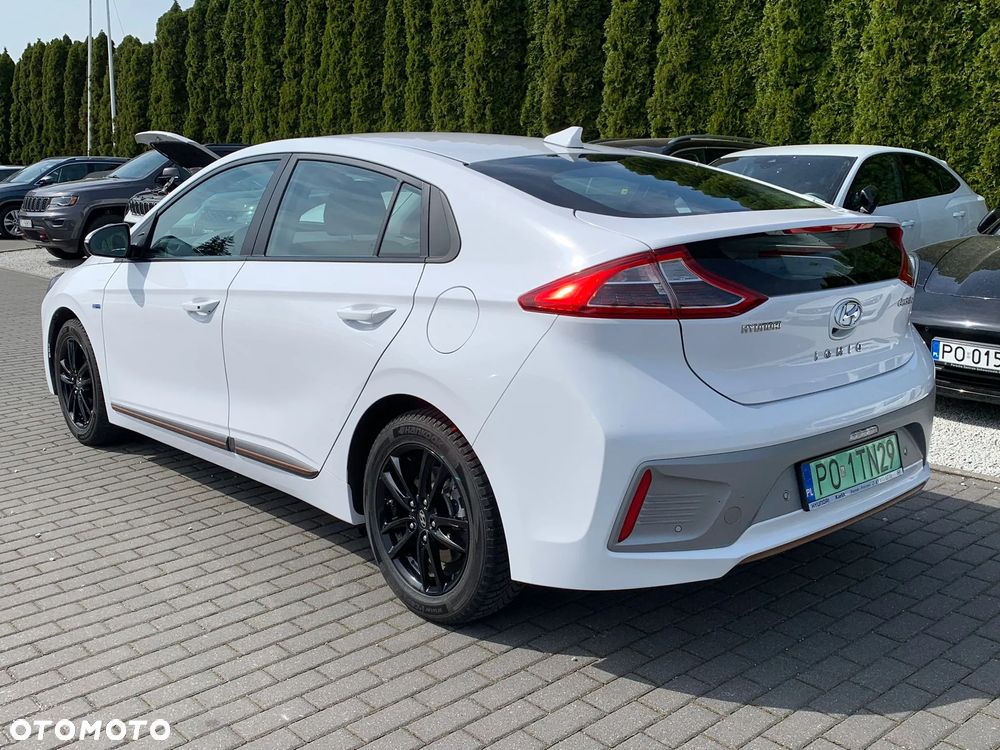 Hyundai IONIQ Style - 3