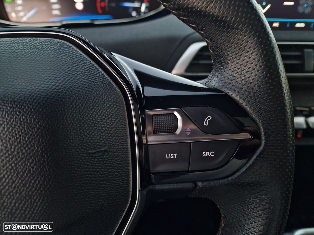 Peugeot 3008 1.2 PureTech GT Line - 24