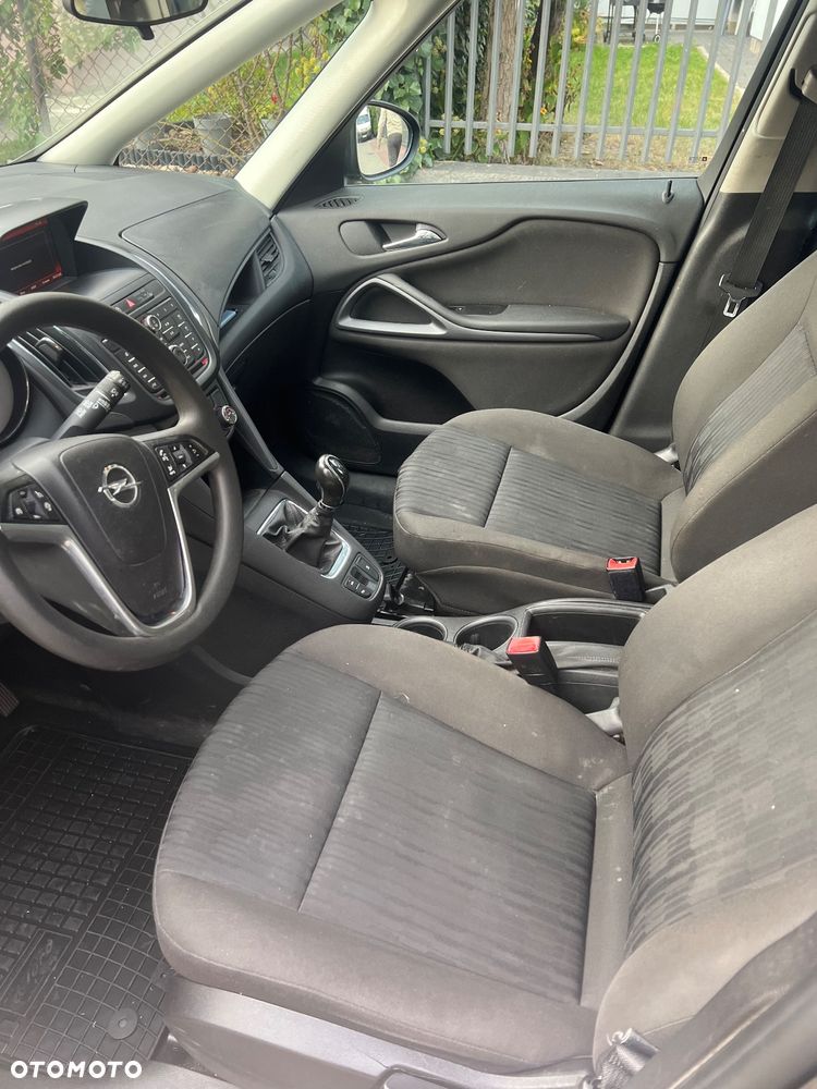 Opel Zafira 1.6 CDTI Cosmo - 9