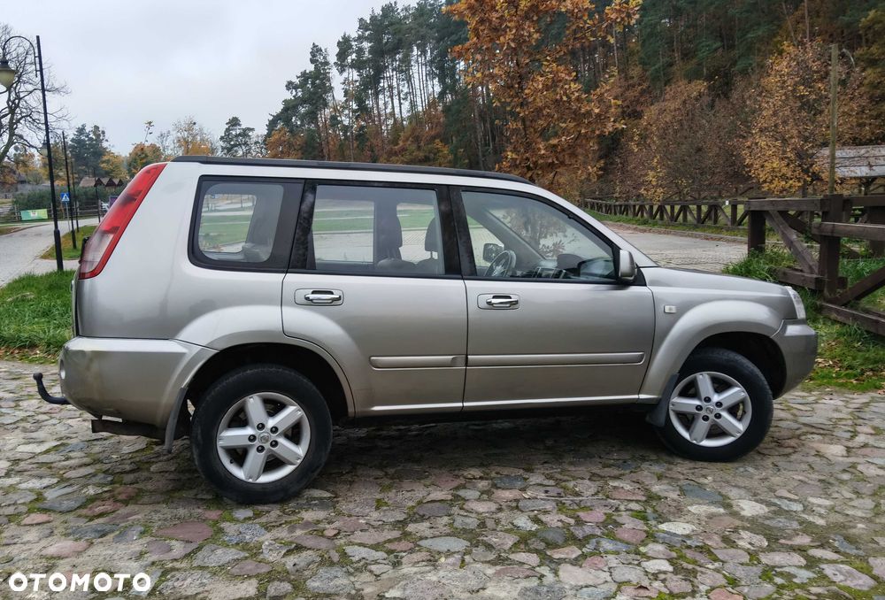 Nissan X-Trail - 4