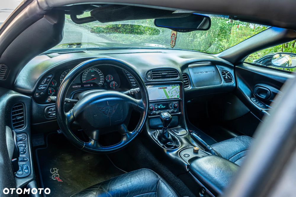 Chevrolet Corvette - 16