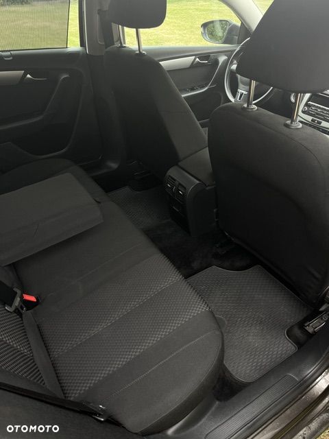 Volkswagen Passat 1.6 TDI Trendline Optimum - 6