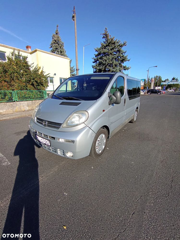 Opel Vivaro DTI Tour - 2
