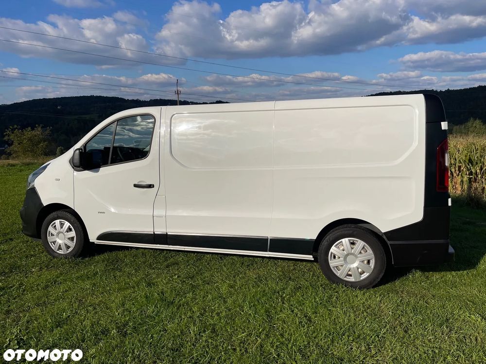 Opel Vivaro - 10