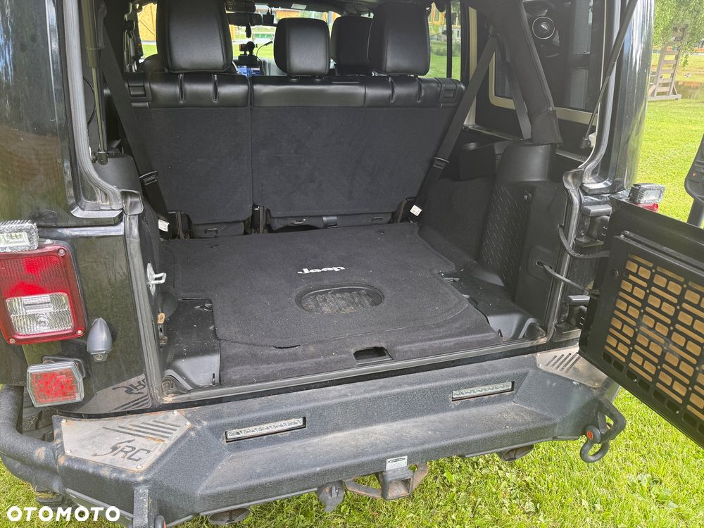 Jeep Wrangler 2.8 CRD Unlim Sahara - 9