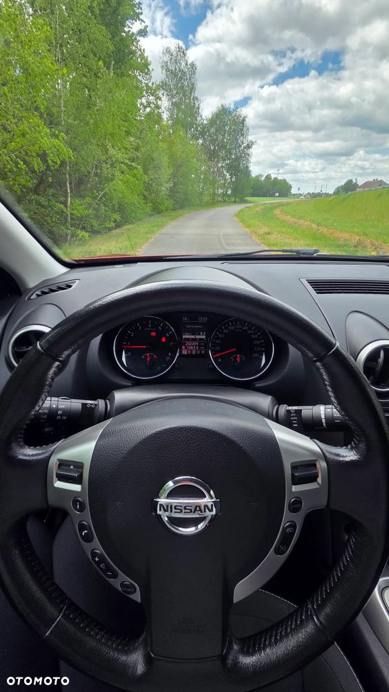 Nissan Qashqai - 12