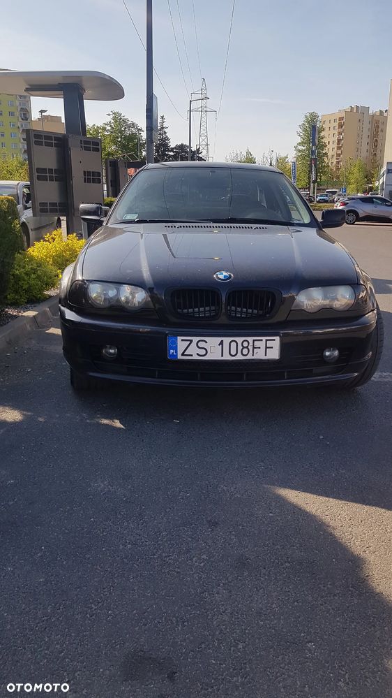 BMW Seria 3 323i - 3