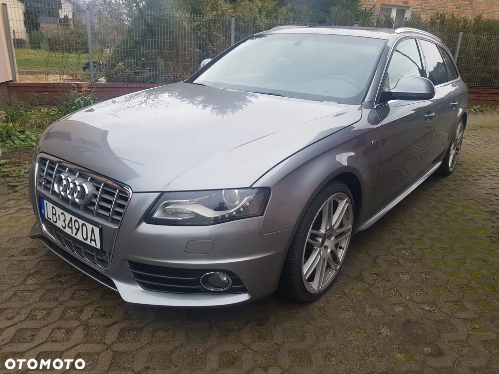 Audi S4 Avant S tronic - 1