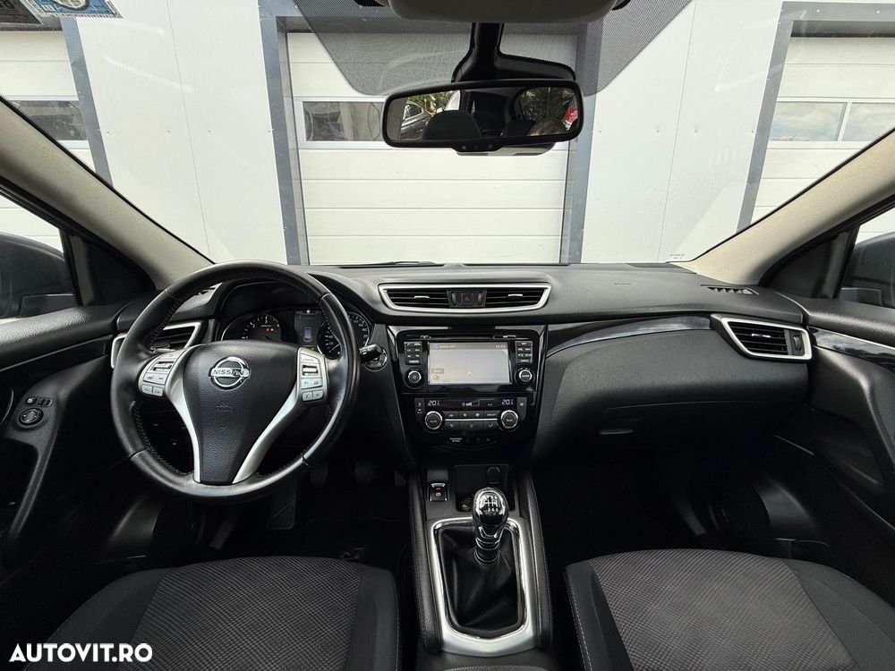 Nissan Qashqai 1.5 DCI N-Connecta - 17