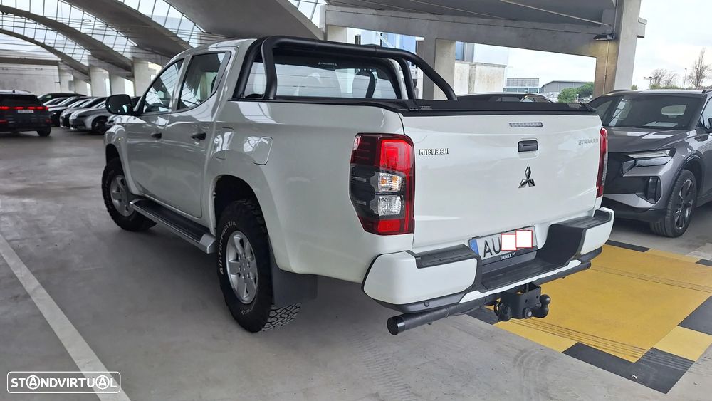 Mitsubishi L200 2.3 DI-D Strakar CD Intense 4WD - 19