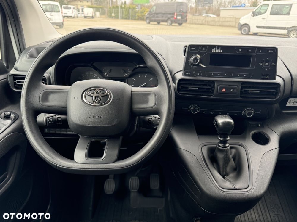 Toyota Proace City - 19