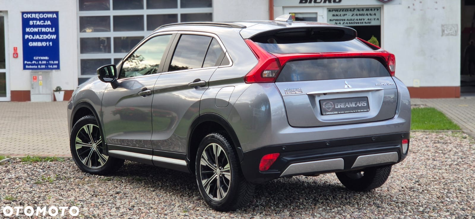 Mitsubishi Eclipse Cross - 14