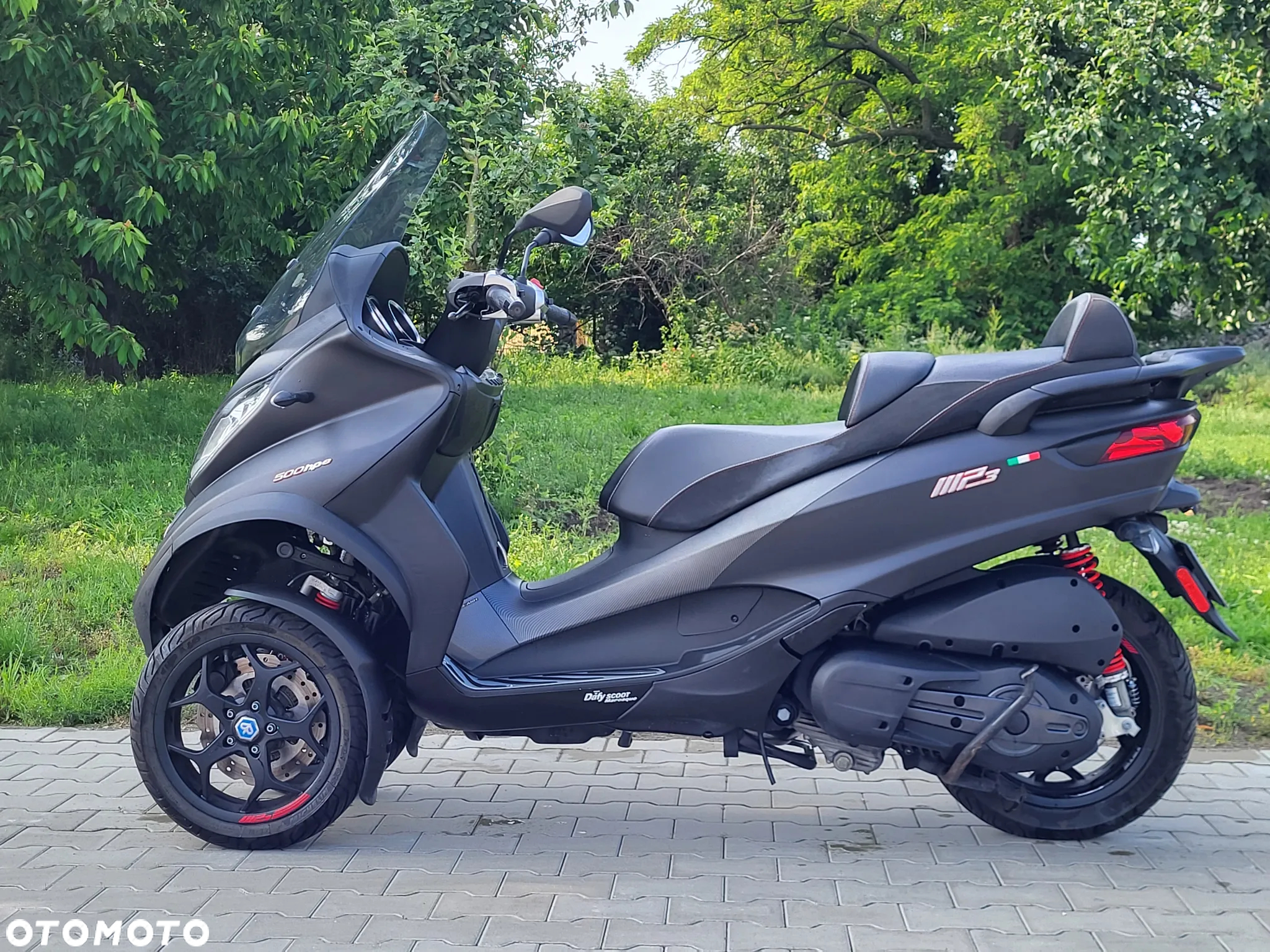 Piaggio MP-3 - 5