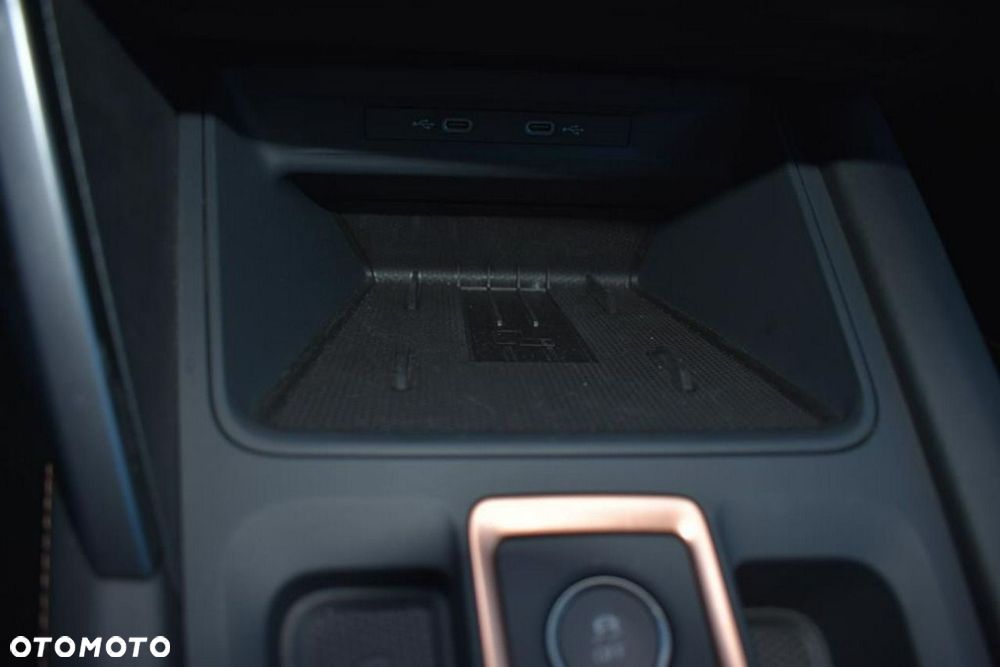 Cupra Leon 1.5 eTSI DSG - 24