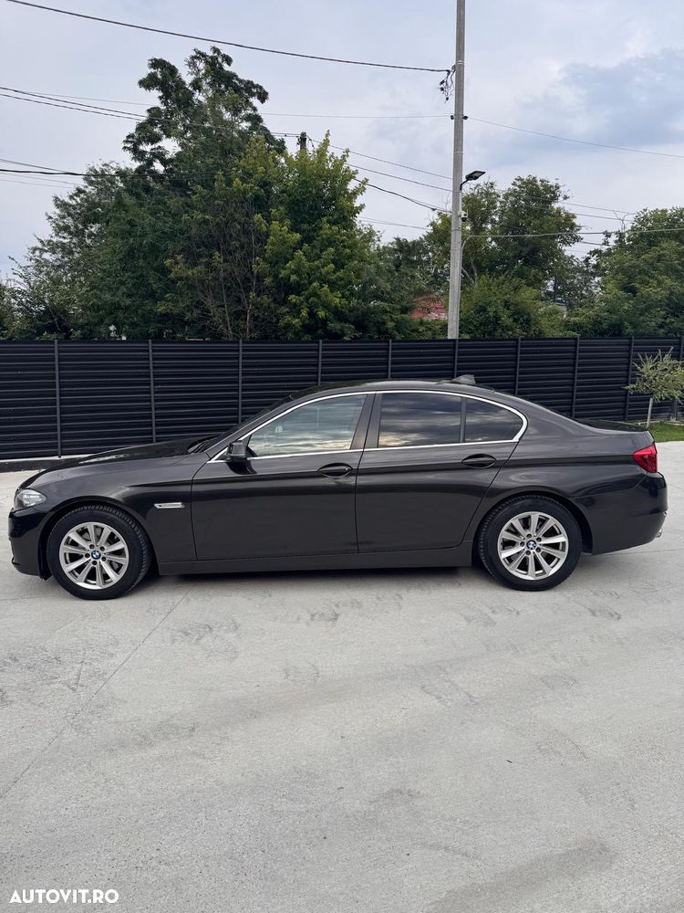 BMW Seria 5 520d xDrive AT - 10